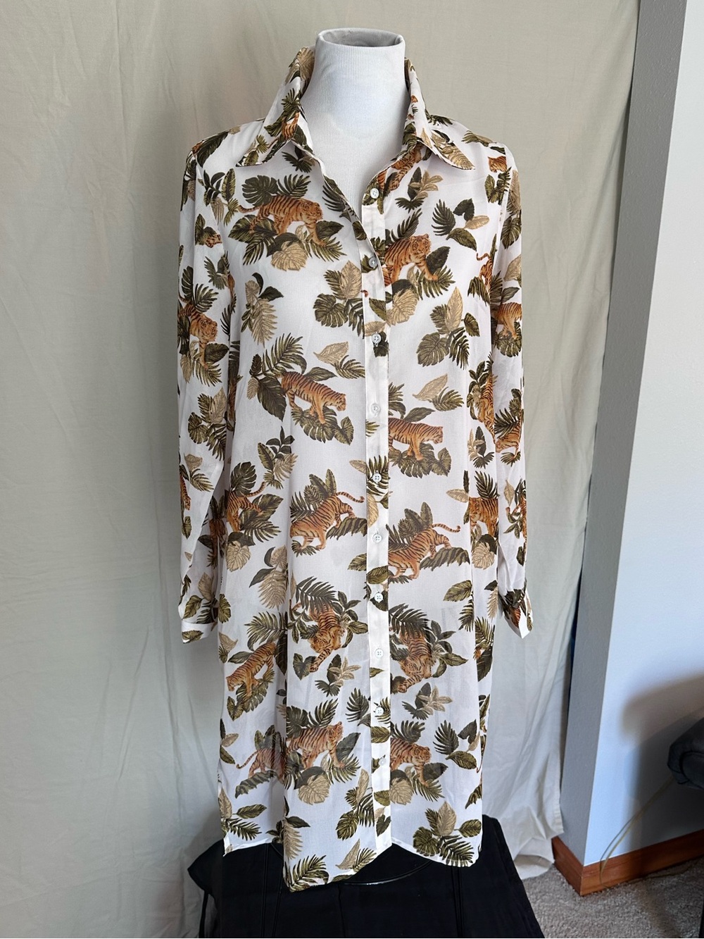 Live 4 Truth Tiger & Leaf Cream Button-Front Tunic Large mini dress long sleeve